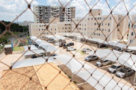 VISTA DA SALA de apartamento à venda com 2 quartos, 45m² em Vila 31 de Março, Campinas