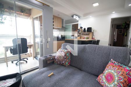 Sala de apartamento à venda com 2 quartos, 52m² em Vila Eldizia, Santo André