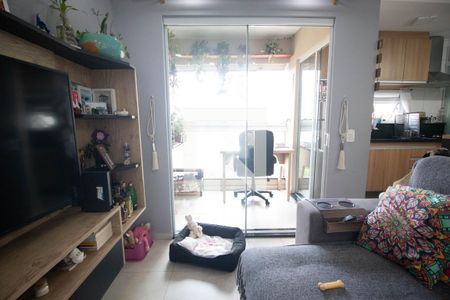 Sala de apartamento à venda com 2 quartos, 52m² em Vila Eldizia, Santo André