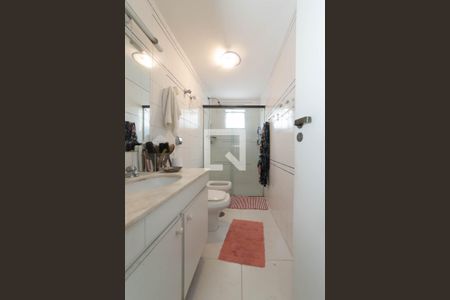 Apartamento para alugar com 168m², 4 quartos e 2 vagas Apartamento para alugar com 168m², 4 quartos e 2 vagasBanheiro Social