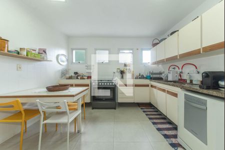 Apartamento para alugar com 168m², 4 quartos e 2 vagas Apartamento para alugar com 168m², 4 quartos e 2 vagasCozinha