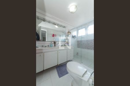 Apartamento para alugar com 168m², 4 quartos e 2 vagas Apartamento para alugar com 168m², 4 quartos e 2 vagasBanheiro da Suíte