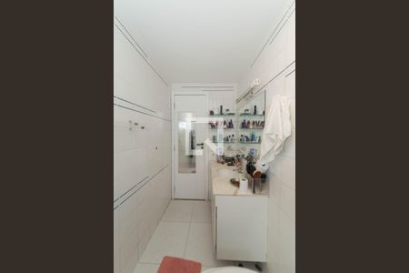 Apartamento para alugar com 168m², 4 quartos e 2 vagas Apartamento para alugar com 168m², 4 quartos e 2 vagasBanheiro Social