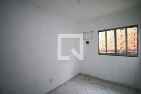 Quarto 2 de casa à venda com 2 quartos, 70m² em Irajá, Rio de Janeiro