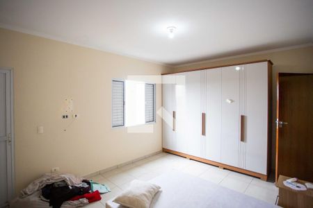 Quarto de Suite 1 de casa para alugar com 3 quartos, 250m² em Taboão, Diadema