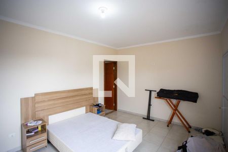 Quarto de Suite 1 de casa para alugar com 3 quartos, 250m² em Taboão, Diadema