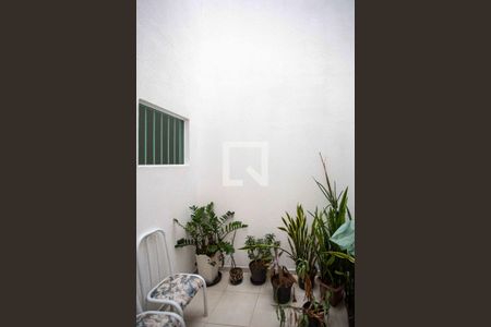 Jardim de Inverno de casa para alugar com 3 quartos, 250m² em Taboão, Diadema