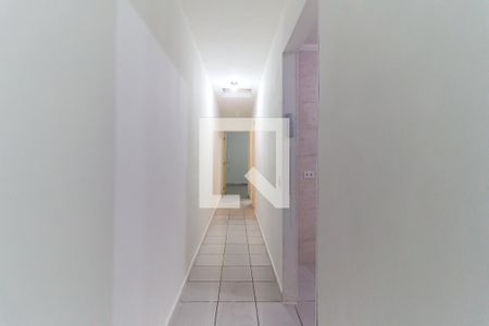 Corredor de casa de condomínio para alugar com 2 quartos, 59m² em Vila Santa Helena, Poá