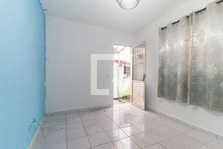 Sala de casa de condomínio para alugar com 2 quartos, 59m² em Vila Santa Helena, Poá