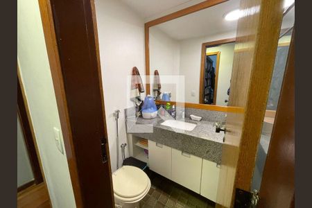 Apartamento à venda com 3 quartos, 160m² em Icaraí, Niterói