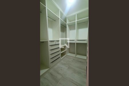 Closet/Suíte 1 de casa de condomínio para alugar com 4 quartos, 250m² em Chacara Nossa Senhora Auxiliadora, Paulínia