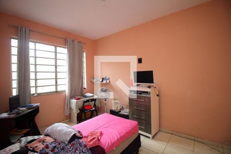 Quarto 1 de casa à venda com 2 quartos, 73m² em Brás de Pina, Rio de Janeiro