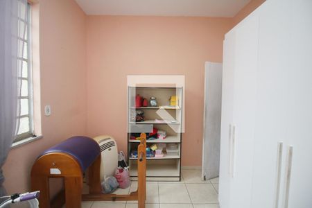 Quarto 2 de casa à venda com 2 quartos, 73m² em Brás de Pina, Rio de Janeiro