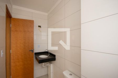 Banheiro  de kitnet/studio para alugar com 1 quarto, 28m² em Vila Gustavo, São Paulo