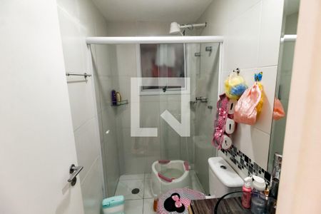 Banheiro Corredor de apartamento para alugar com 3 quartos, 74m² em Jardim Maria Rosa, Taboão da Serra