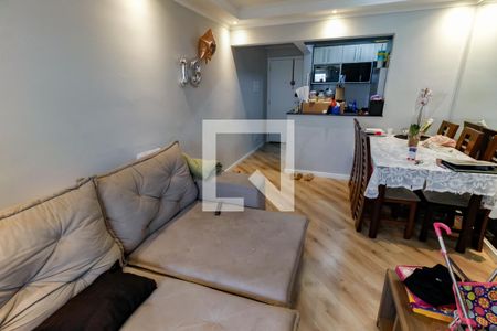 Sala de apartamento para alugar com 3 quartos, 74m² em Jardim Maria Rosa, Taboão da Serra