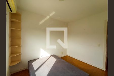 Quarto 2 de casa à venda com 3 quartos, 254m² em Camaquã, Porto Alegre
