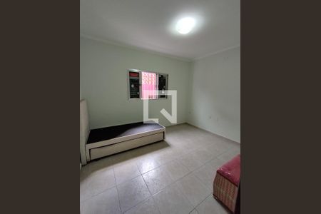 Quarto 01 de casa para alugar com 4 quartos, 300m² em Vila Liviero, São Paulo