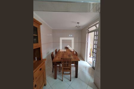 Sala de Jantar de casa à venda com 4 quartos, 300m² em Vila Liviero, São Paulo