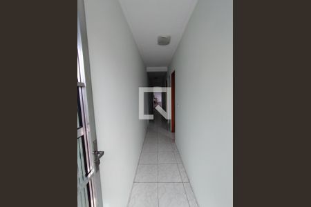 Corredor de casa à venda com 4 quartos, 300m² em Vila Liviero, São Paulo