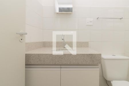 Banheiro de apartamento para alugar com 1 quarto, 35m² em Aclimação, São Paulo