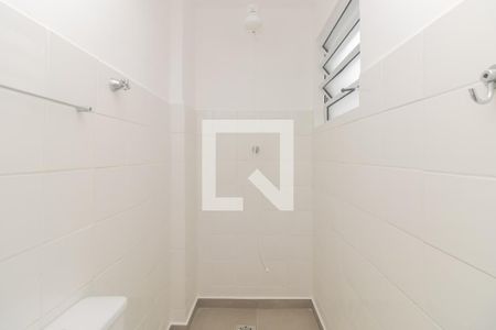 Banheiro de apartamento para alugar com 1 quarto, 35m² em Aclimação, São Paulo