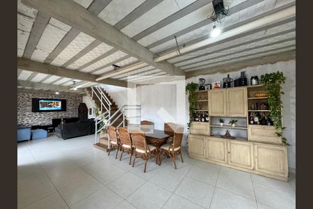 Sala de casa para alugar com 4 quartos, 330m² em Vargem Grande, Rio de Janeiro