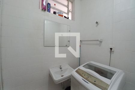 Banheiro de kitnet/studio para alugar com 1 quarto, 33m² em Centro, Campinas