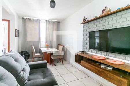 Sala de apartamento à venda com 2 quartos, 48m² em Chácaras Califórnia, Contagem