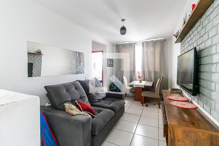 Sala de apartamento à venda com 2 quartos, 48m² em Chácaras Califórnia, Contagem