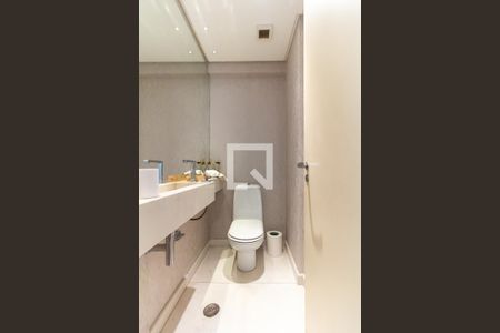 Lavabo de apartamento à venda com 3 quartos, 250m² em Perdizes, São Paulo