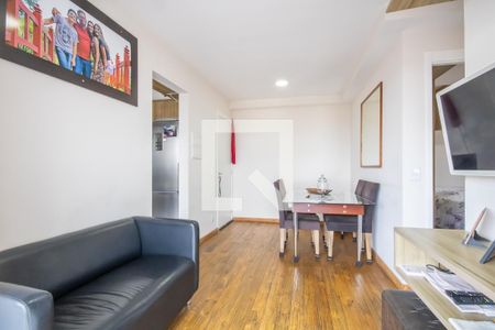 Sala de apartamento à venda com 2 quartos, 47m² em Vila Yolanda, Osasco