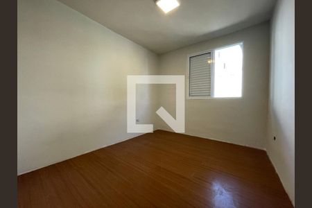 Quarto 2 de apartamento para alugar com 2 quartos, 55m² em Jardim Jaqueline, São Paulo