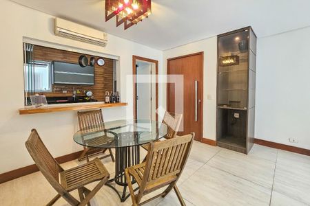 Sala de apartamento para alugar com 3 quartos, 165m² em Jardim Tejereba, Guarujá