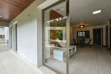 Varanda de apartamento para alugar com 3 quartos, 165m² em Jardim Tejereba, Guarujá