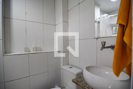 Banheiro de apartamento para alugar com 1 quarto, 25m² em Itaipu, Niterói