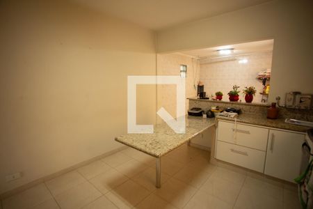 Casa à venda com 3 quartos, 200m² em Vila Amalia (zona Norte), São Paulo