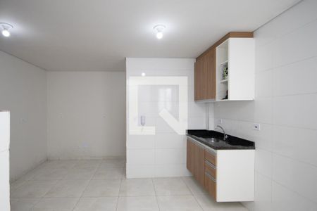 Sala e Cozinha  de apartamento para alugar com 2 quartos, 38m² em Vila Maria Alta, São Paulo