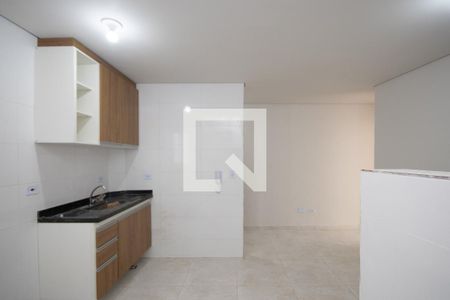 Sala e Cozinha  de kitnet/studio para alugar com 1 quarto, 32m² em Vila Maria Alta, São Paulo