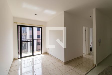 Sala de apartamento para alugar com 2 quartos, 47m² em Jardim Pioneira, Cotia