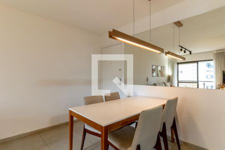 Sala de apartamento à venda com 2 quartos, 74m² em Itaim Bibi, São Paulo