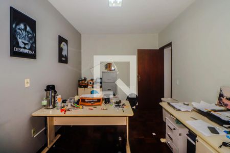 Quarto 1 de casa para alugar com 3 quartos, 243m² em Jardim Itu, Porto Alegre