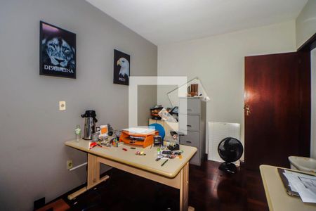 Quarto 1 de casa para alugar com 3 quartos, 243m² em Jardim Itu, Porto Alegre