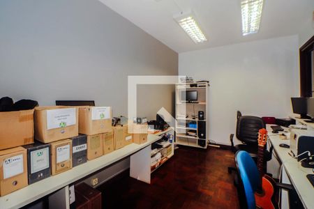 Quarto 2 de casa para alugar com 3 quartos, 243m² em Jardim Itu, Porto Alegre