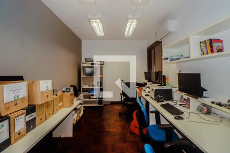 Quarto 2 de casa para alugar com 3 quartos, 243m² em Jardim Itu, Porto Alegre