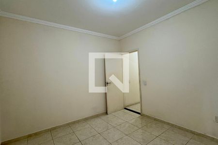 Quarto 1 de casa para alugar com 2 quartos, 100m² em Jardim Graziela, Barueri