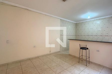 Sala de casa para alugar com 2 quartos, 100m² em Jardim Graziela, Barueri