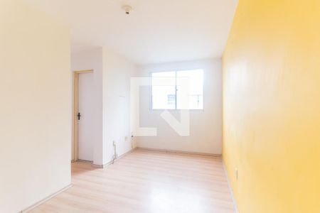 Sala de apartamento para alugar com 2 quartos, 47m² em Jardim Itamarati, Poá