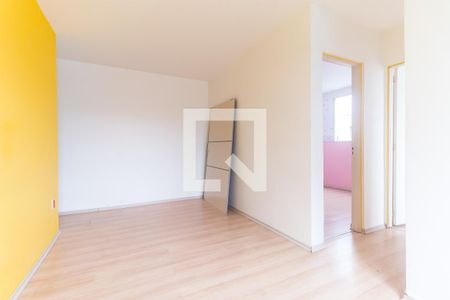 Sala de apartamento para alugar com 2 quartos, 47m² em Jardim Itamarati, Poá