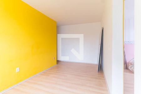 Sala de apartamento para alugar com 2 quartos, 47m² em Jardim Itamarati, Poá